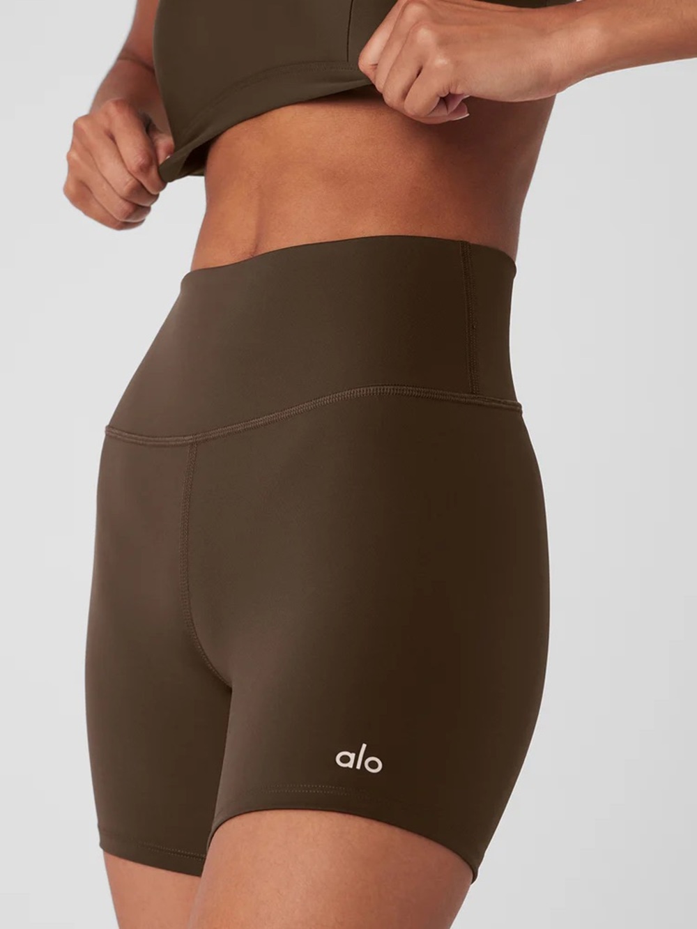 ALO Airlift High-Rise Bike Shorts in Espresso